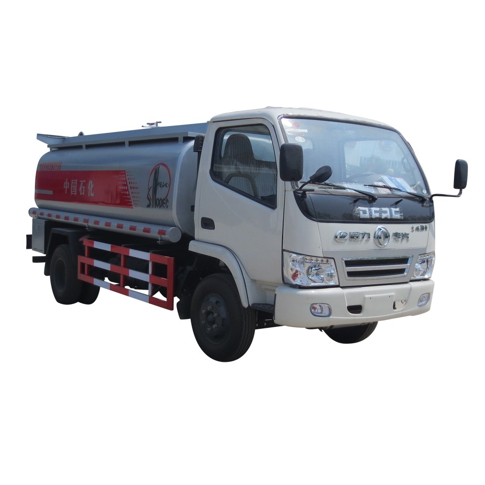 Camion-citerne à carburant
